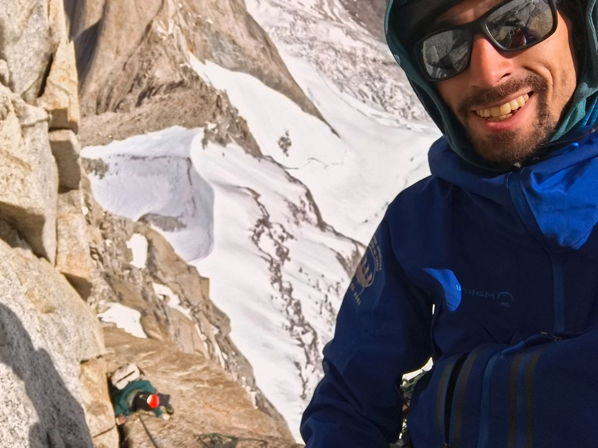 Lucas Villa Nogueyra escalando en El Chaltén